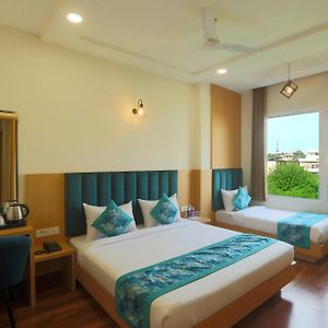 Executive Triple Room